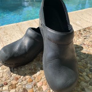 Dansko clogs in black oiled leather - size 38